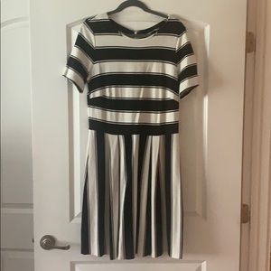 ❤️Very cute Casual Drees from The Loft❤️